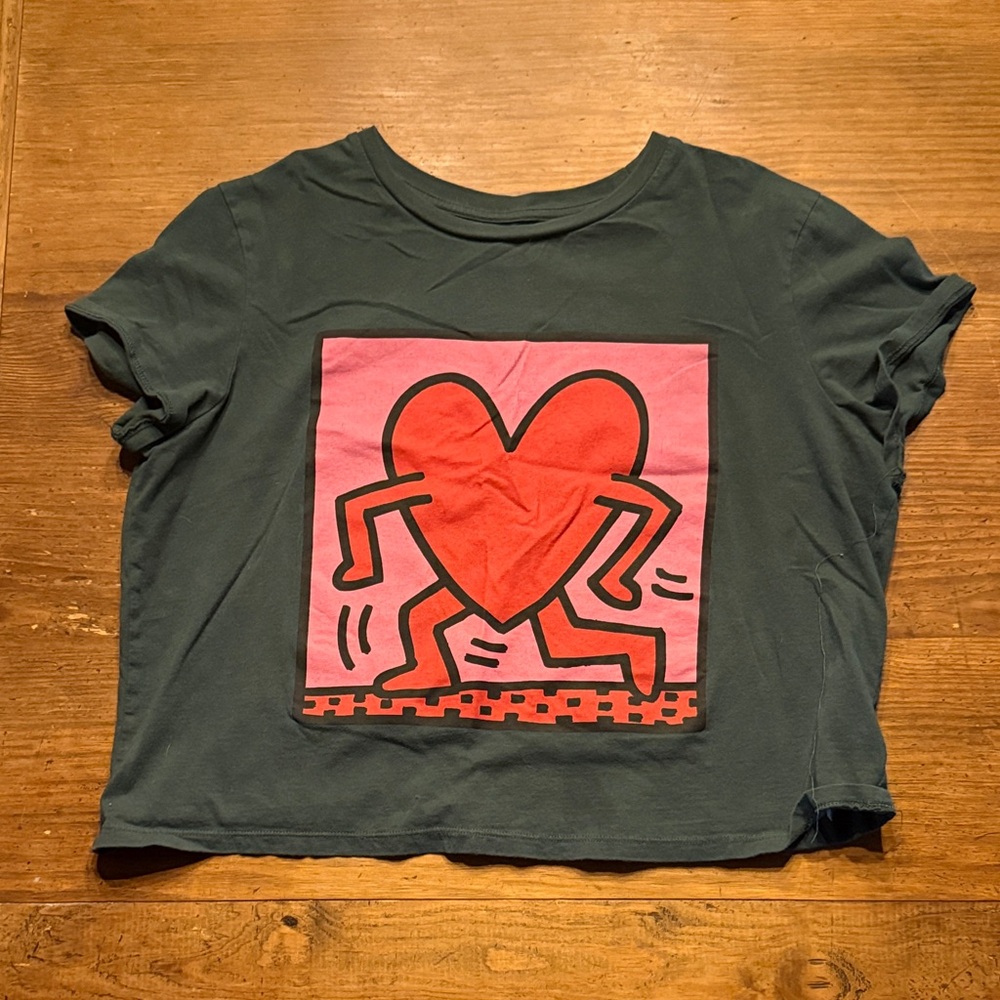 GAP Running Heart Tee - Green and Red